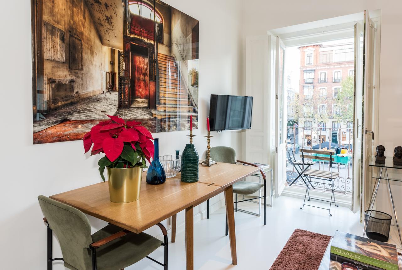 Plaza Santa Ana Apartment Madrid Exterior photo